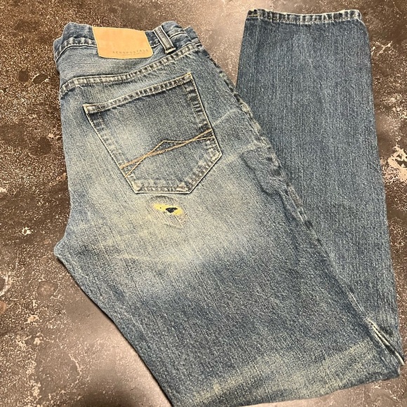 Men’s Aéropostale skinny, distressed jeans like new - Picture 2 of 14